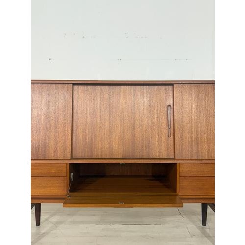 Mid-Century Highboard in Teak For Sale - Image 13 of 18