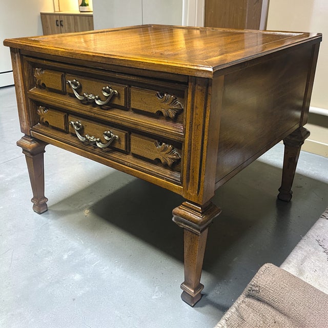 Heritage Mid-Century Italian Provincial Style End Table For Sale - Image 4 of 12