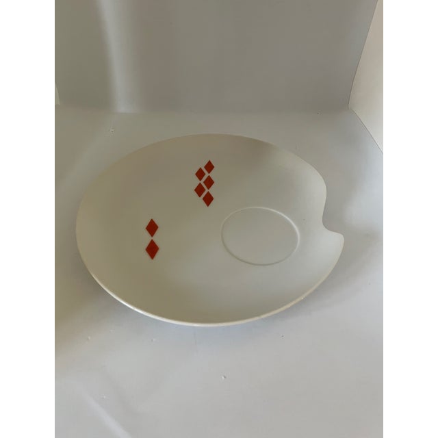 1950s Mid-Century Jonas Roberts for Mario Originals in Contempo China Orange & White Playing Card Snack Plates With Cups Set- 10 Pieces For Sale In New York - Image 6 of 9