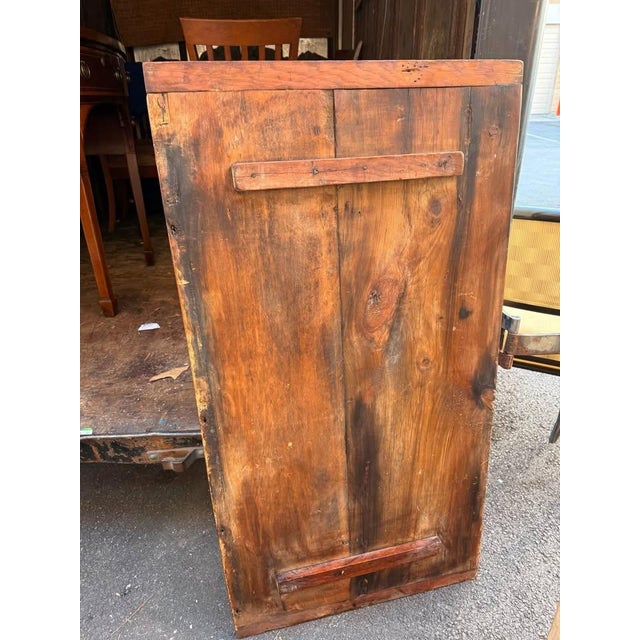 Brown 19th Century Antique Primitive American Yellow Pine Dough Box on Turned Legs Console Table For Sale - Image 8 of 12