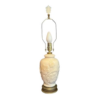 1940s Aladdin Alacite Glass Table Lamp-Cream-Rewired-Vintage-Milk-Antique-Floral For Sale