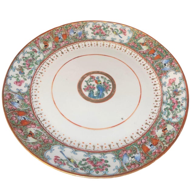 Mid-19th Century Set of Seven Chinese Export Rose Mandarin Porcelain Plates For Sale In Los Angeles - Image 6 of 9