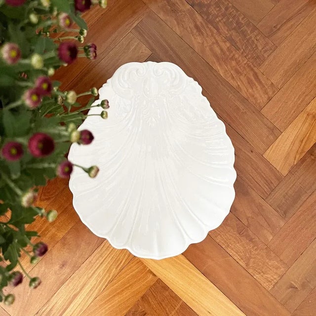 1900 - 1909 Ceramic Shell Vide Poche by Richard Ginori, 1900s For Sale - Image 5 of 9