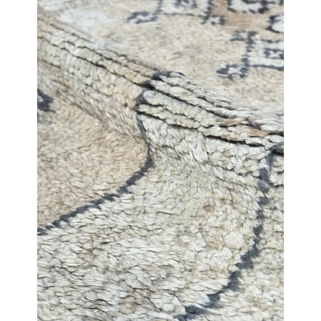 Mid-Century Modern Moroccan Vintage Area Rug - 11.8 X 6.2 Ft For Sale - Image 3 of 8