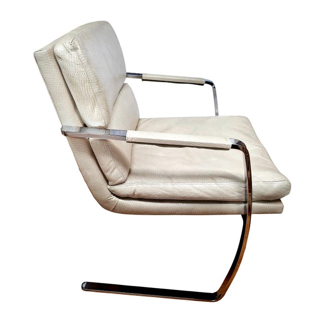 Mid-Century Modern Pair of Mid-Century Modern Milo Baughman-Style Leather and Chrome Lounge Chairs For Sale - Image 3 of 8