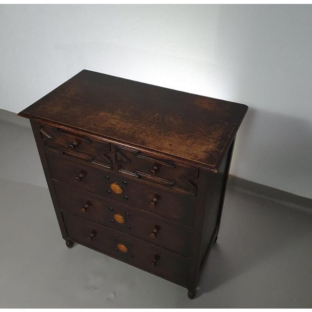 Wood English Charles II Chest of Drawers in Oak For Sale - Image 7 of 18