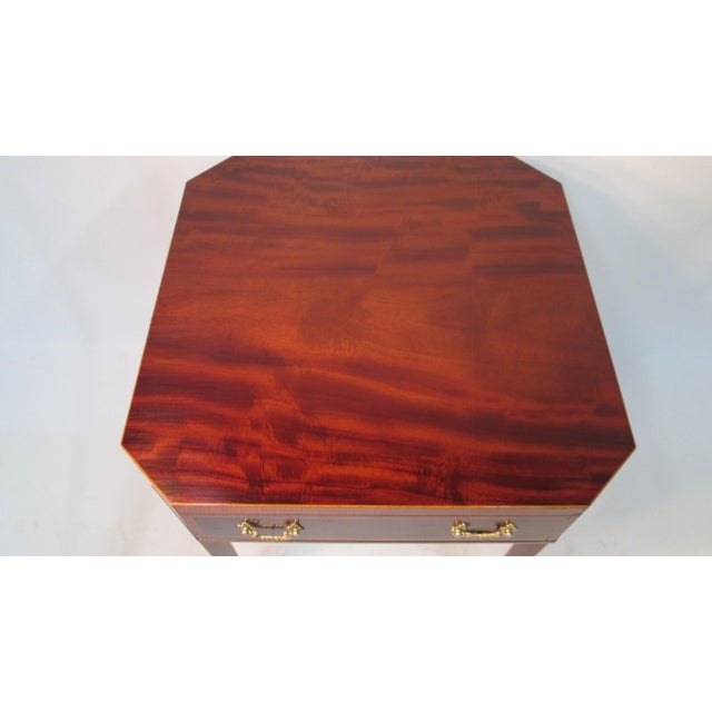 Traditional 1940s Mahogany End Table by Schmieg and Kotzian For Sale - Image 3 of 10