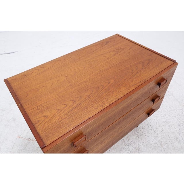 Wood Vintage Chest of Drawers in Teak, 1960s For Sale - Image 7 of 15