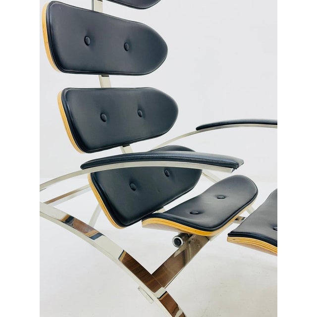 Mid-Century Bauhaus Lounge Chair in Black Leather, 1980s For Sale - Image 9 of 11
