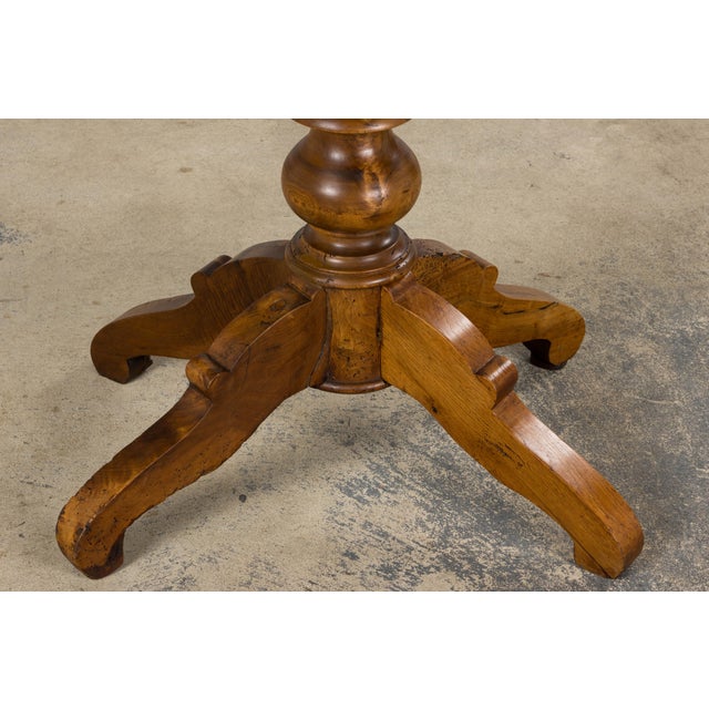 Antique French Louis Philippe Style Walnut Tilt-Top Gueridon Center Table For Sale In New York - Image 6 of 17