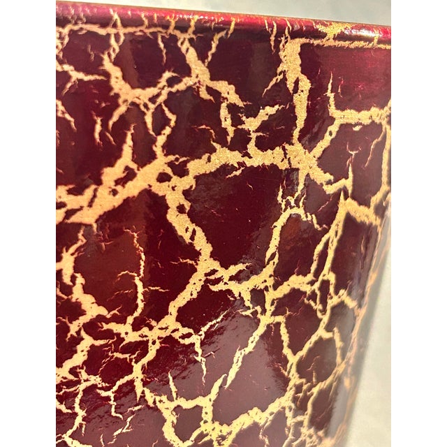 Late 20th Century Vintage Italian Oxblood Red & Gold Crackle Glass Ice Bucket With Gilt Handles For Sale - Image 5 of 9