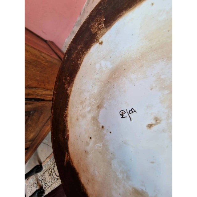 Hand-painted Delft vase. Marked on the underside of the bottom - see photo. Polychrome painting. Very decorative. The vase...