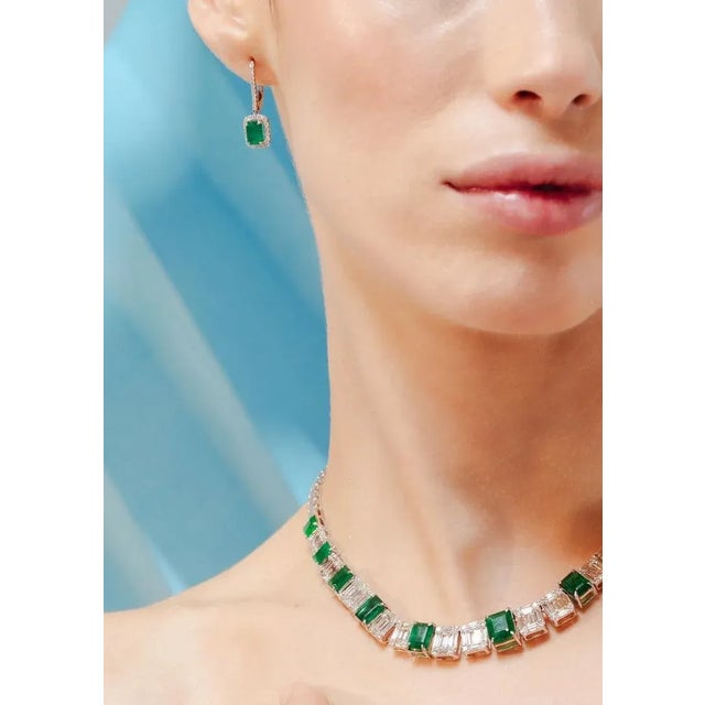 Metal 19.11 Ctw Vivid Emerald and 8.82 Ctw Diamond Tennis Necklace 18k White Gold For Sale - Image 7 of 9