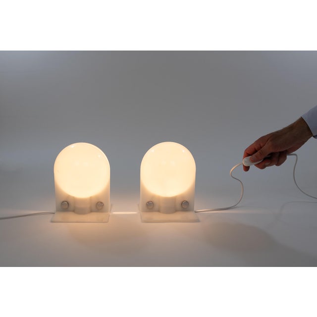 1970s Sirio Table Lamps by E. Lampa and S. Brazzoli for Guzzini, 1970s, Set of 2 For Sale - Image 5 of 8