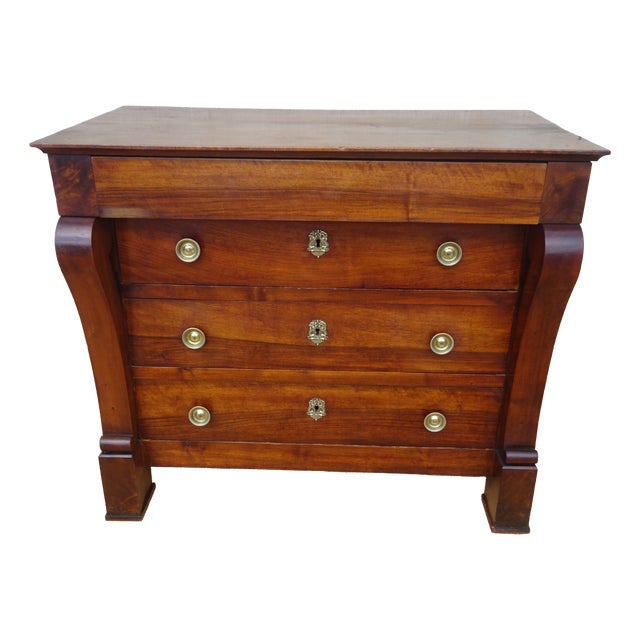Chest of Drawers in Walnut For Sale