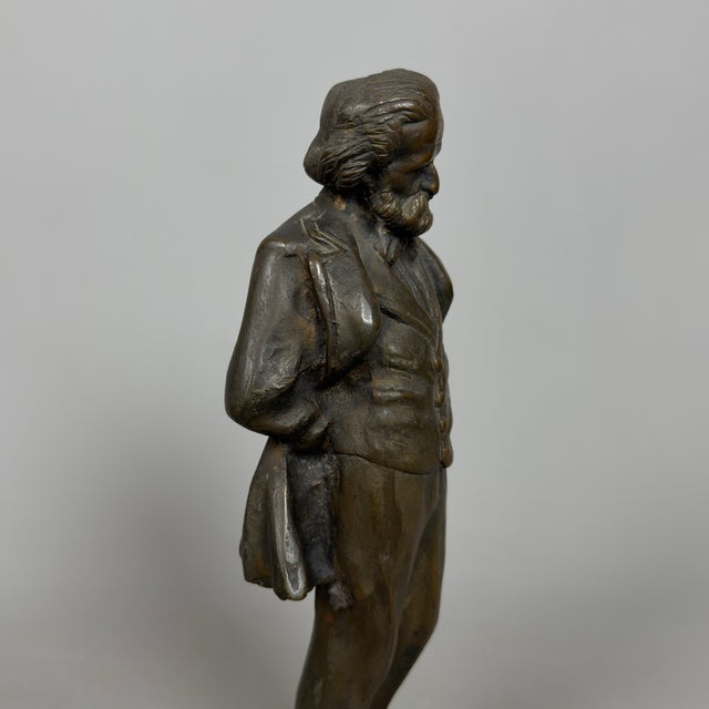 Metal Bronze Full-Length Statue of Giuseppe Verdi, 20th Century For Sale - Image 7 of 12