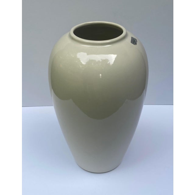Art Deco 1990 Royal Haeger Pottery Vase For Sale - Image 3 of 7