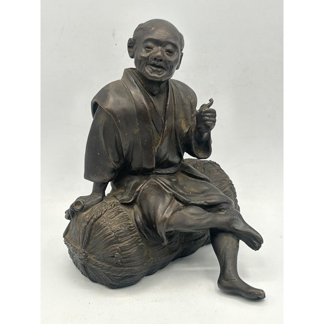 Japanese Meiji Bronze Okimono Seated Pipe Smoker, Signed Toko, C. 1890 For Sale In Los Angeles - Image 6 of 17