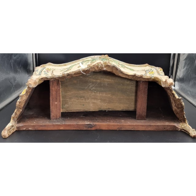 White Lacquered Venetian Box, 1850s For Sale - Image 8 of 11