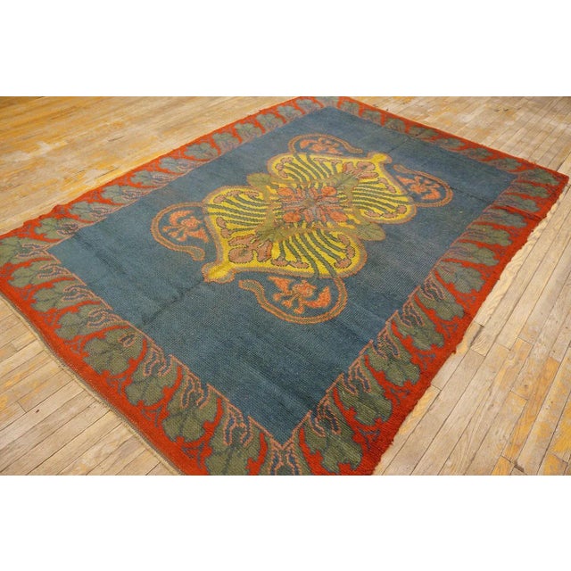 1900 - 1909 Early 20th Century Irish Donegal Arts & Crafts Carpet ( 5'7" x 7'9" - 170 x 296) For Sale - Image 5 of 12