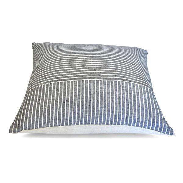 The Norse collection is a bold family of stripes which offer a distinctive but refined striped patterning. In this throw...