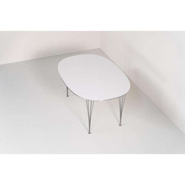 Fritz Hansen Superelipse dining table by Bruno Mathsson & Piet Hein for Fritz Hansen, Denmark, 1985 For Sale - Image 4 of 11
