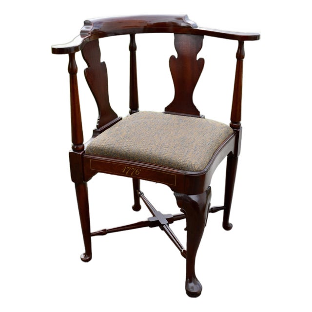 Vtg. Solid Mahogany Queen Anne Style Bicentennial Corner Chair For Sale