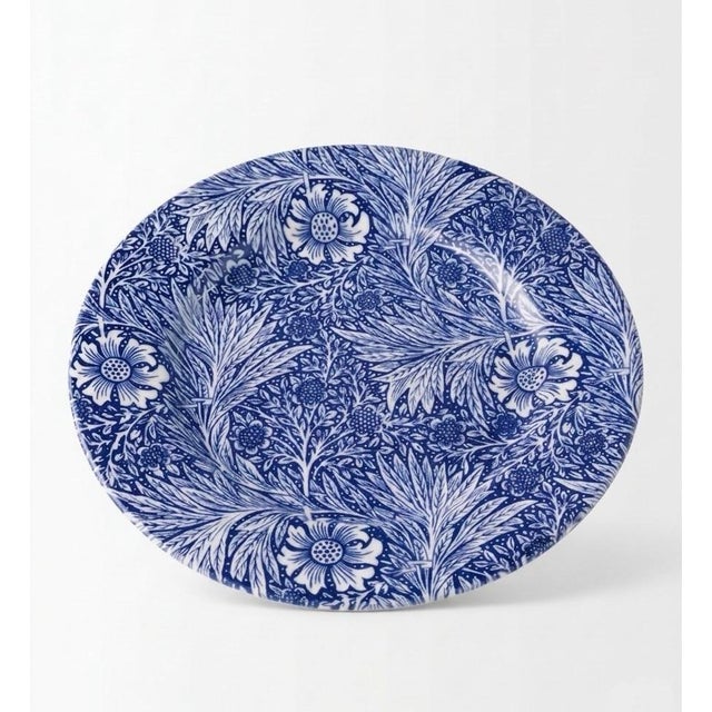 William Morris "Marigold" Blue and White Plates by Goodies - a Pair For Sale In West Palm - Image 6 of 9
