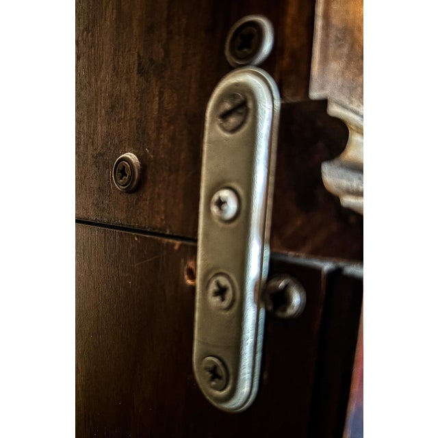 1980s Heritage Heirloom Chippendale Style Burled Walnut Bombe Secretary Desk Bookcase For Sale - Image 10 of 10