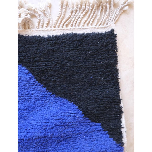 Textile Moroccan Modern Abstract Rug - 9 X 6.9 Ft For Sale - Image 7 of 8