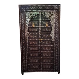 Example of New & Custom Doors