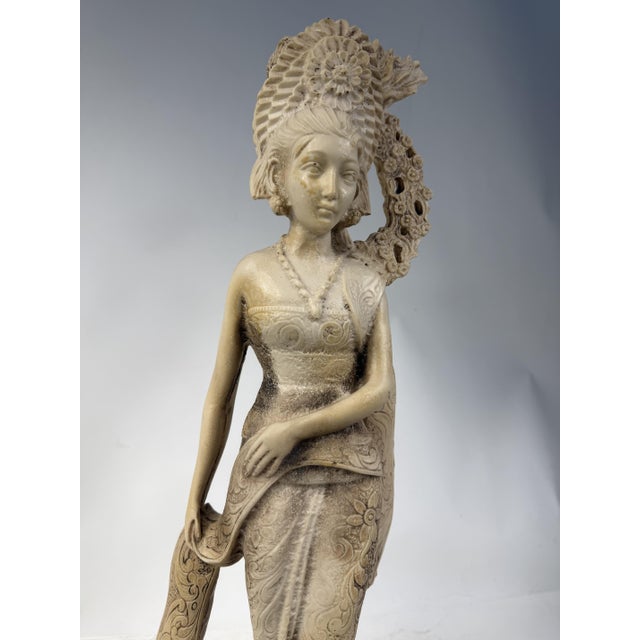 Plastic Statue of a Balinese Woman in Traditional Dress, 1970s For Sale - Image 7 of 10
