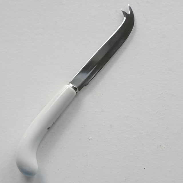 Floral Chinoiserie Cheese Set For Sale - Image 6 of 11