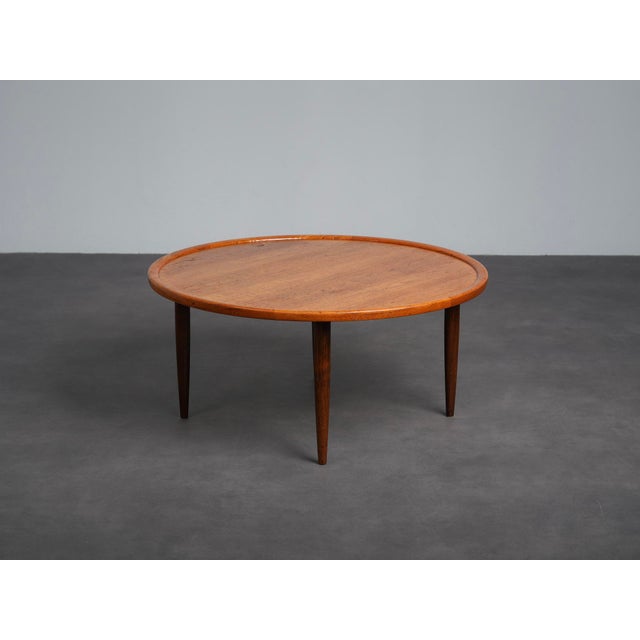 Mid-Century Modern Scandinavian Modern Round Teak Coffee Table, Denmark, 1960s For Sale - Image 3 of 9