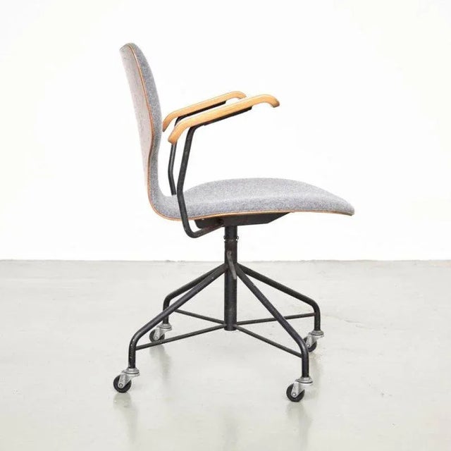Mid-Century Modern Office Chair by Isamu Kenmochi for Tendo Mokko, 1950s For Sale - Image 3 of 10