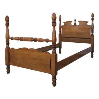 Vintage Pineapple Twin Bedframe by Salem For Sale