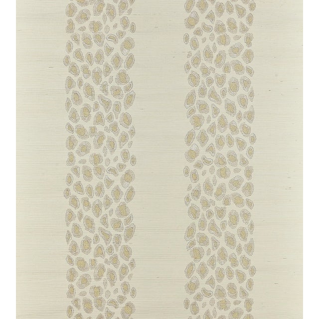 Contemporary The House of Scalamandré Catwalk Embellished Grasscloth Wallcovering, Pearl For Sale - Image 3 of 3