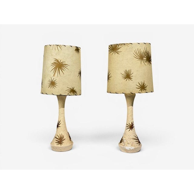 Mid-Century Modern 1950s American Modern, Atomic Age Table Lamps, Chalkware, Fiberglass - a Pair For Sale - Image 3 of 14