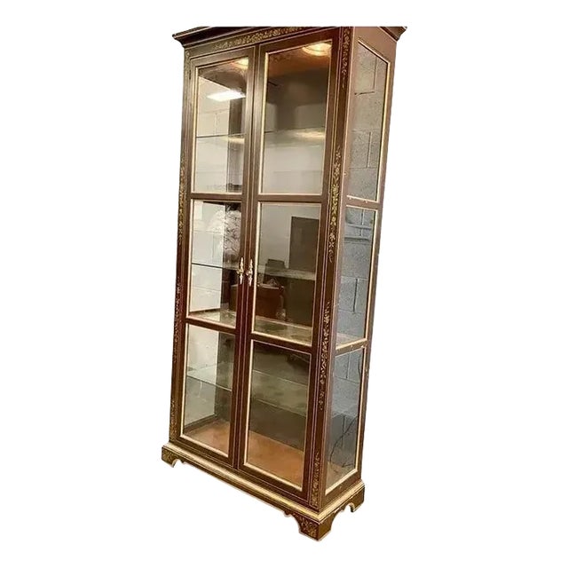 Late 20th Century Illuminated Chinoiserie Display Cabinet For Sale