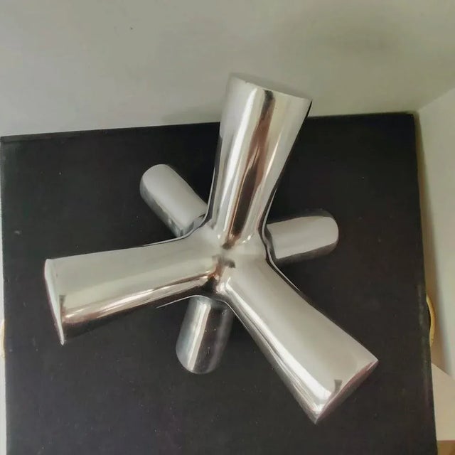 Contemporary Torre & Tagus Large Contemporary Metal Chrome Jack Jacks Sculpture Decor For Sale - Image 3 of 5