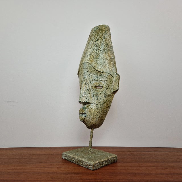 Vintage 20th Century West African Mask, 1950s, in Flawless conditions. Designed 1950 to 1959