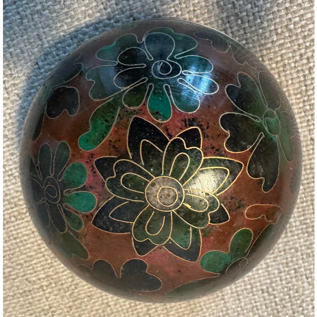 Extra-Large Mid-Century Chinese Cloisonné Ginger Jar With Detailed Chrysanthemum and Plum Flower Motifs For Sale In Charleston - Image 6 of 10