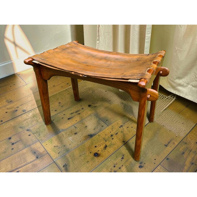 Mid-Century Modern Vintage Stool in Natural Leather and Wood by M. Hayat & Bros., 1960s For Sale - Image 3 of 11