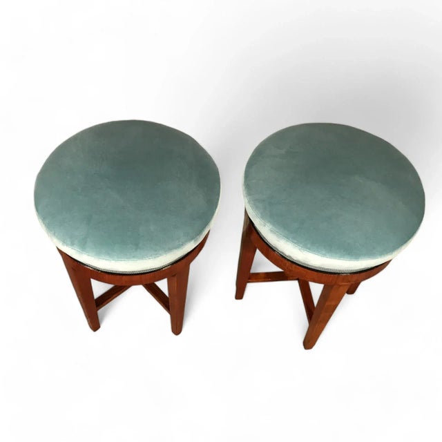 A Pair of Biedermeier Stools, 1820 Discover the timeless elegance of Biedermeier tools with this exquisite pair of stools,...