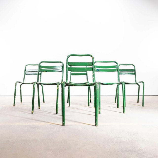 French Green T2 Dining Chair from Tolix, 1950s For Sale - Image 3 of 10