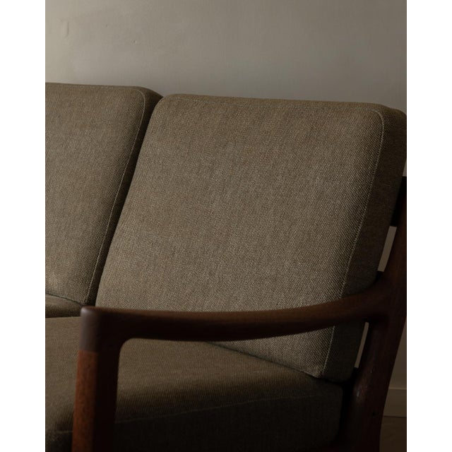 Vintage Danish Senator 2-Seater Sofa with Teak Frame by Ole Wanscher for Cado, 1960s For Sale - Image 17 of 18