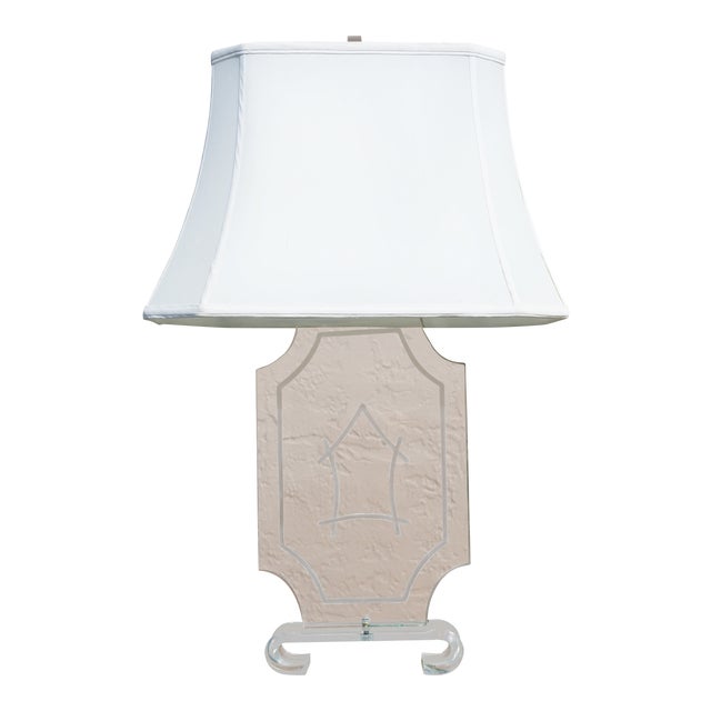 Vintage Lucite Pagoda Table Lamp For Sale