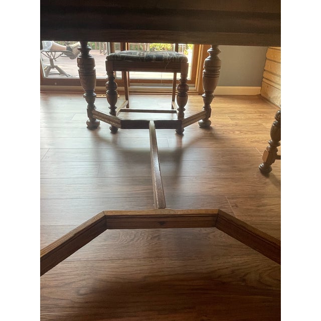 Late 20th Century Jacobean Refractory Dining Table & Chairs For Sale In Minneapolis - Image 6 of 12