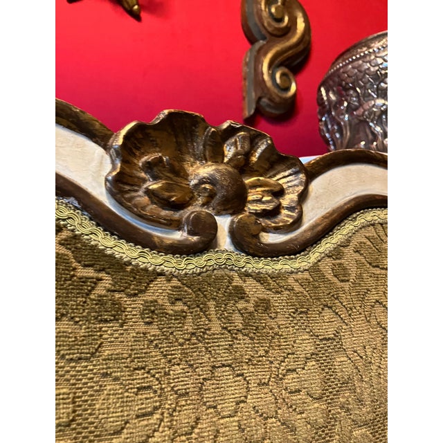 17th Century 17th Century Italian Baroque Louis XIV Lacquered and Parcel Gilt Sofa For Sale - Image 5 of 12