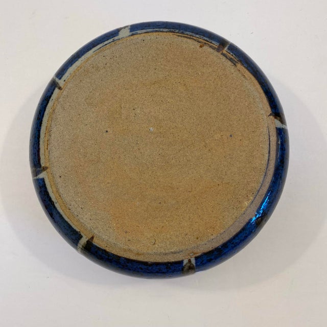 1990s Vintage Studio Stoneware Bowl in Cobalt Blue With Hand-Painted Botanical Motif For Sale - Image 5 of 8